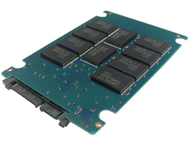 EH59F-YF Quantum 950MB Fast Wide SCSI 68-Pin Internal Solid State Drive (SSD)
