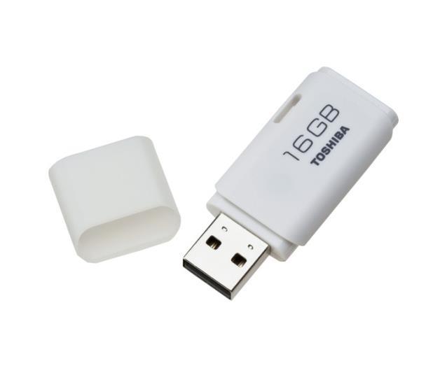 PFU016U-1ACW Toshiba 16GB USB 2.0 Flash Memory (White)