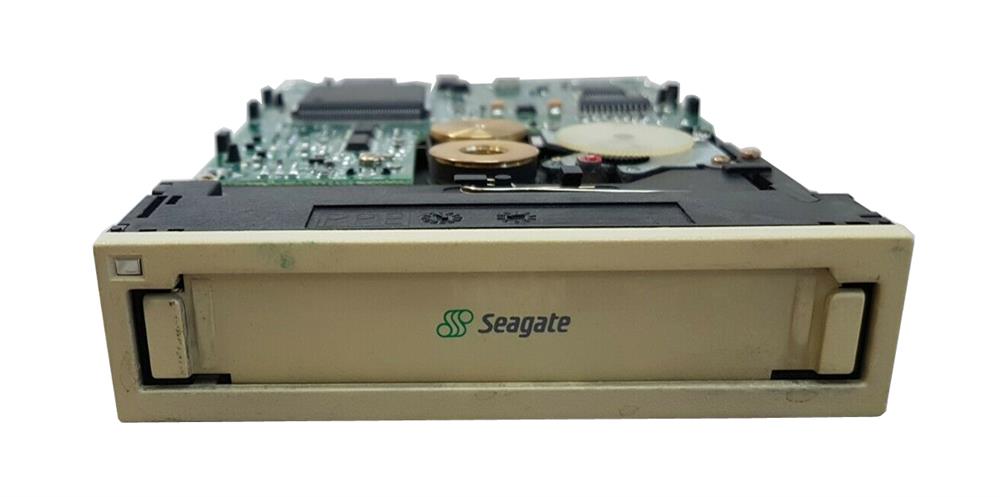 STT28000N Seagate 4GB(Native) / 8GB(Compressed) Travan-4 (TR-4) Fast SCSI 50-Pin 5.25-inch Internal Tape Drive